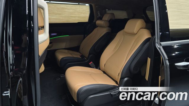 Kia Canival 2023 — photo 18