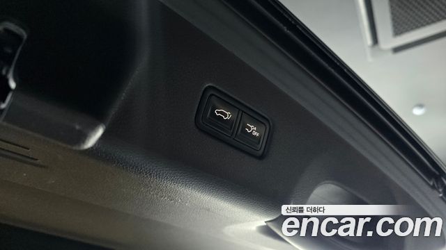 Kia Canival 2023 — photo 24