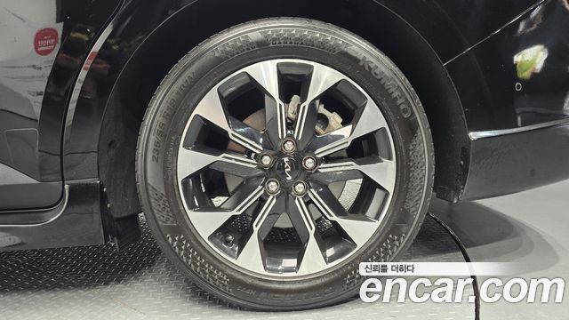 Kia Canival 2023 — photo 7