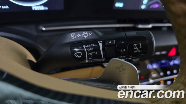 Kia Canival 2023 — photo 28