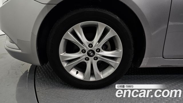Hyundai Sonata 2011 — photo 5