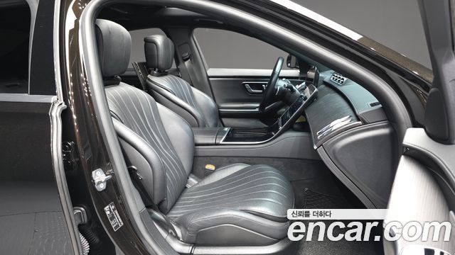 Mercedes-Benz S-Class 2021 — photo 17