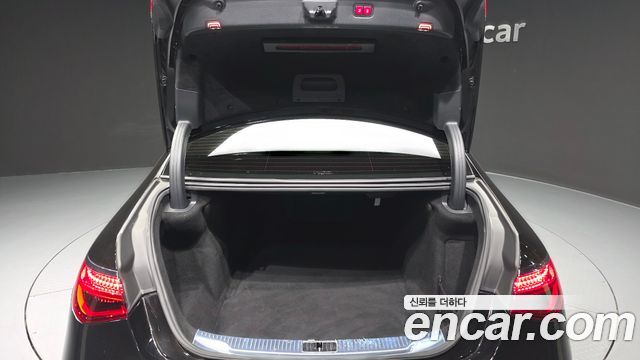 Mercedes-Benz S-Class 2021 — photo 26
