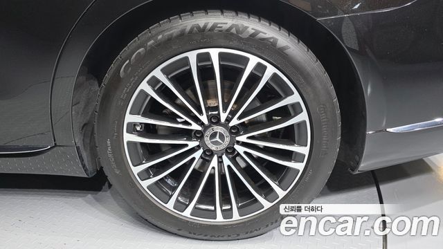 Mercedes-Benz S-Class 2021 — photo 7