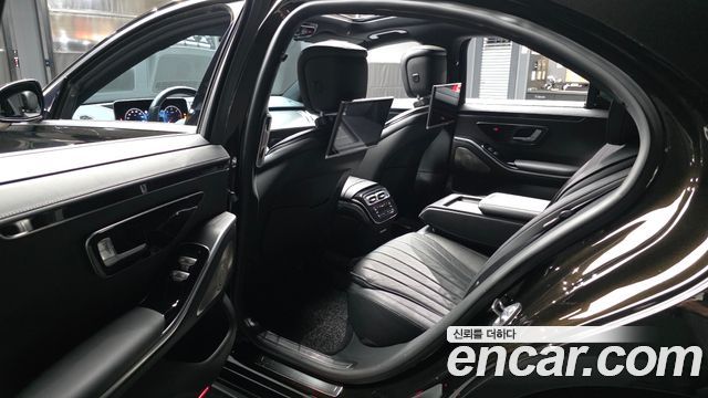 Mercedes-Benz S-Class 2021 — photo 16