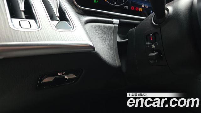 Mercedes-Benz S-Class 2021 — photo 27