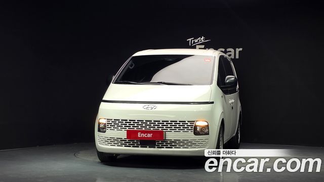 Hyundai Staria 2022 — photo 3