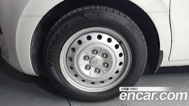 Hyundai Staria 2022 — photo 5