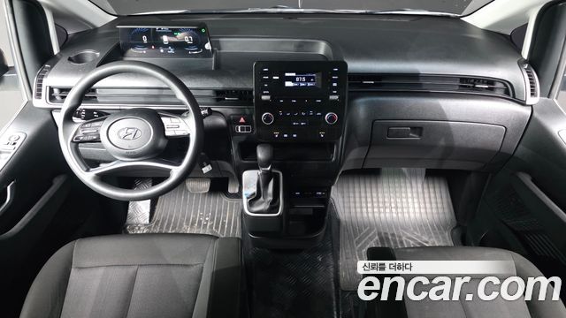 Hyundai Staria 2022 — photo 10