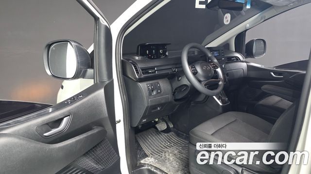 Hyundai Staria 2022 — photo 13