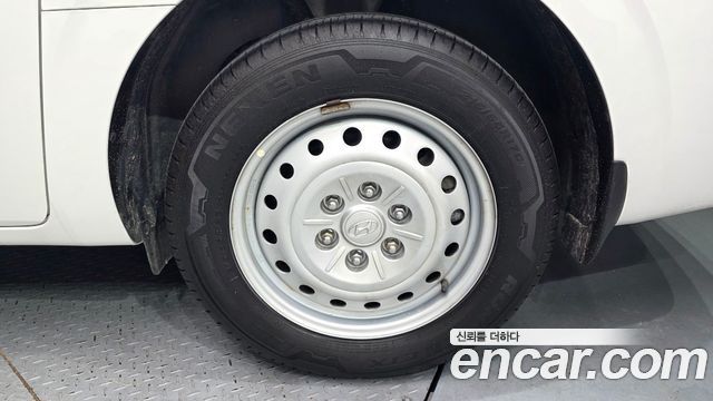 Hyundai Staria 2022 — photo 7