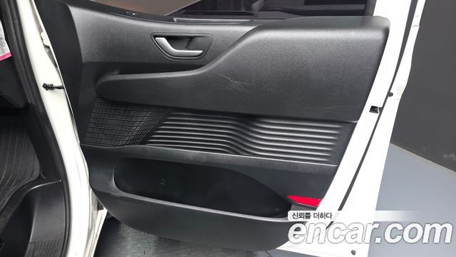 Hyundai Staria 2022 — photo 14