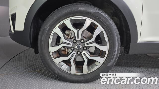 KG Mobility KORANDO 2016 — photo 5