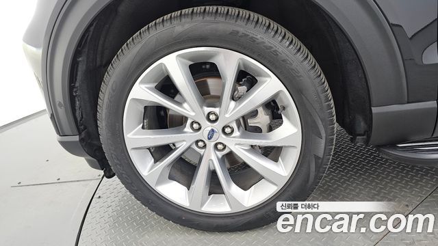 Ford Explorer 2021 — photo 5