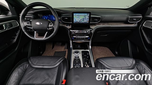 Ford Explorer 2021 — photo 10