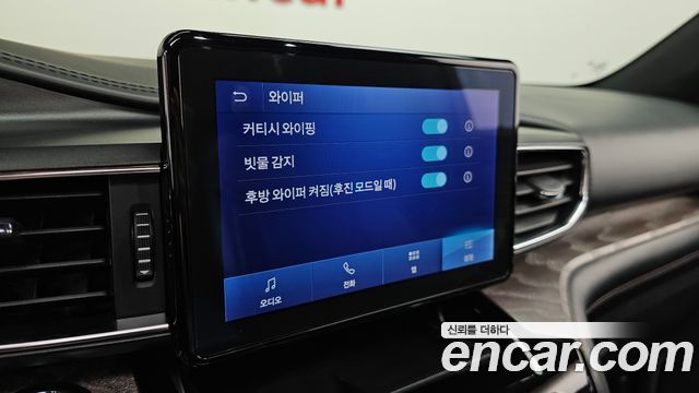 Ford Explorer 2021 — photo 22
