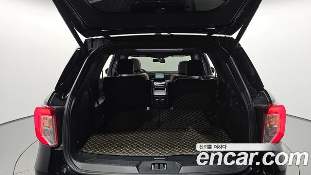Ford Explorer 2021 — photo 26
