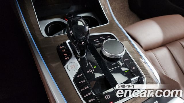 BMW X5 2021 — photo 9