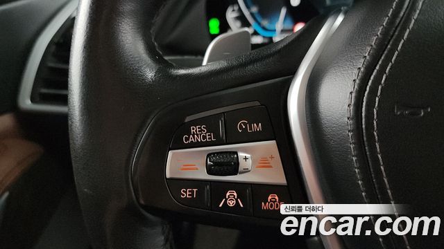 BMW X5 2021 — photo 16