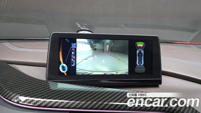 BMW i8 2015 — photo 21