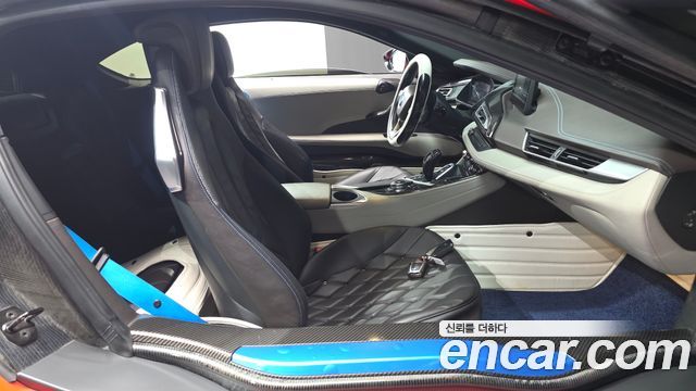 BMW i8 2015 — photo 16