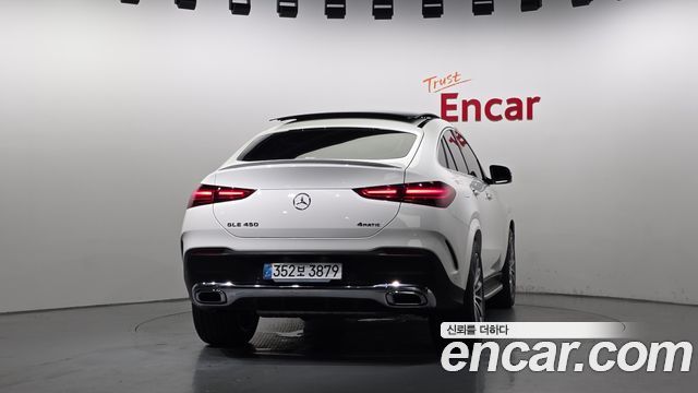Mercedes-Benz GLE-Class 2025 — photo 4