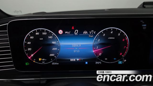 Mercedes-Benz GLE-Class 2025 — photo 11