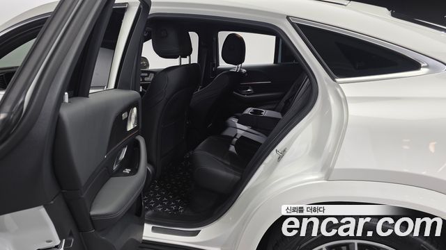 Mercedes-Benz GLE-Class 2025 — photo 17