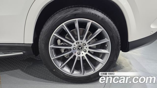 Mercedes-Benz GLE-Class 2025 — photo 7