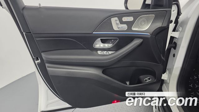 Mercedes-Benz GLE-Class 2025 — photo 14