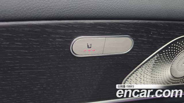 Mercedes-Benz GLE-Class 2025 — photo 34