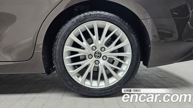 Toyota Camry 2019 — photo 7