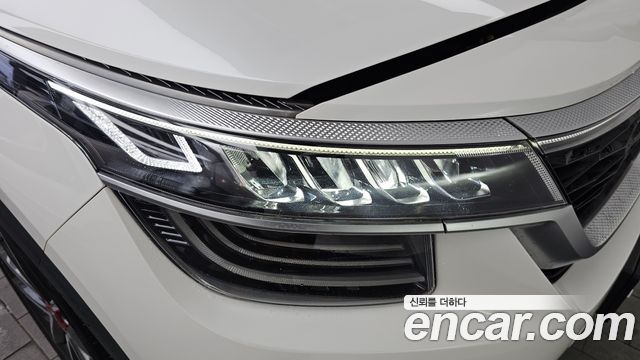 Kia Seltos 2020 — photo 8