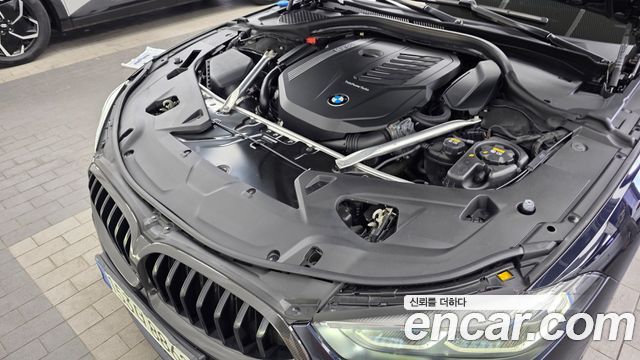 BMW 8-Series 2022 — photo 6