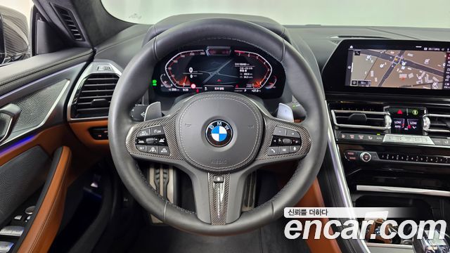 BMW 8-Series 2022 — photo 19