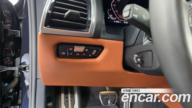 BMW 8-Series 2022 — photo 22