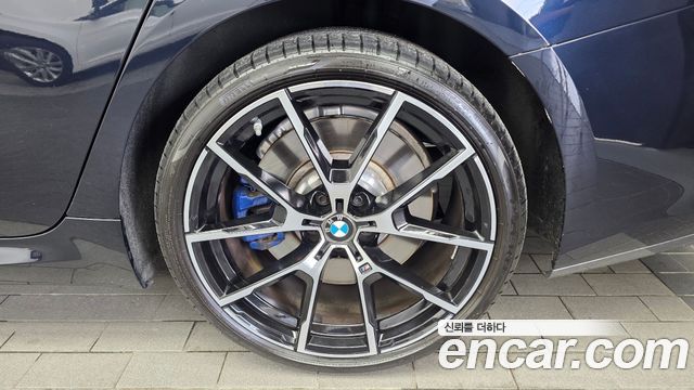BMW 8-Series 2022 — photo 7