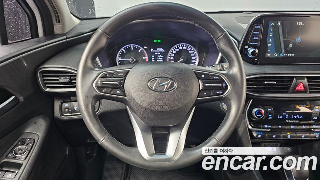 Hyundai Santafe 2019 — photo 21