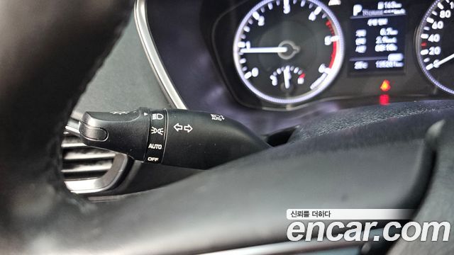 Hyundai Santafe 2019 — photo 26