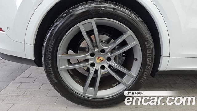 Porsche Cayenne 2024 — photo 5