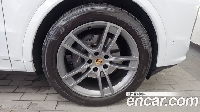Porsche Cayenne 2024 — photo 7