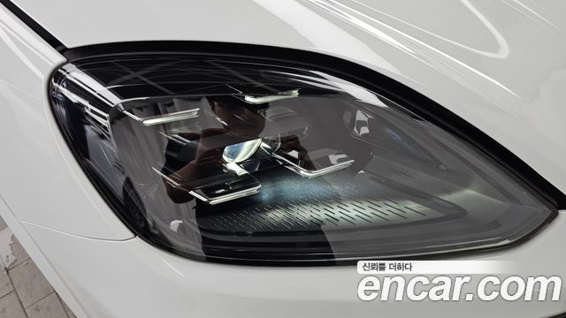 Porsche Cayenne 2024 — photo 8