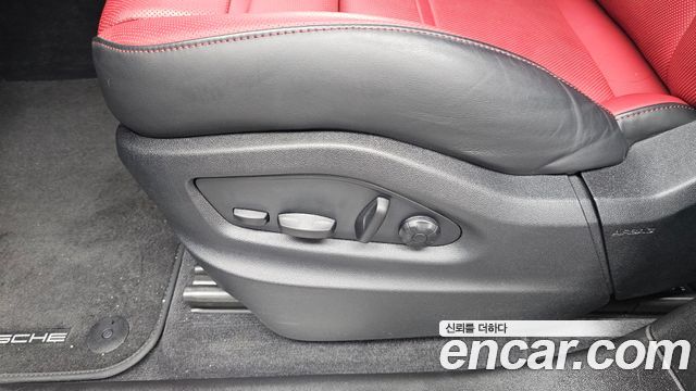 Porsche Cayenne 2024 — photo 29