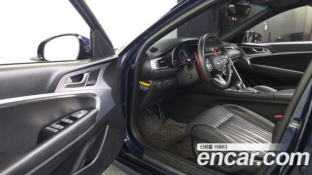 Genesis G70 2019 — photo 10