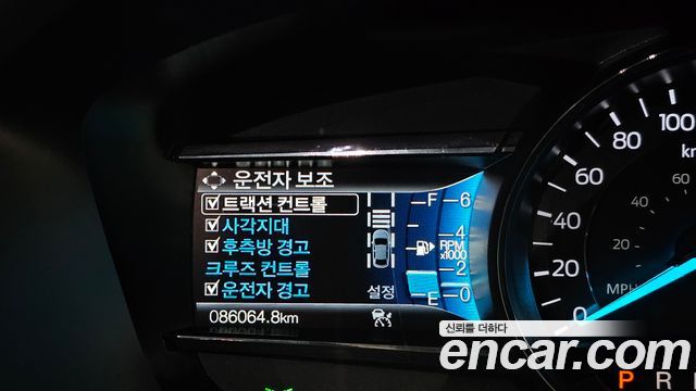 Ford Explorer 2018 — photo 13