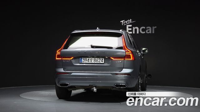 Volvo XC60 2019 — photo 4