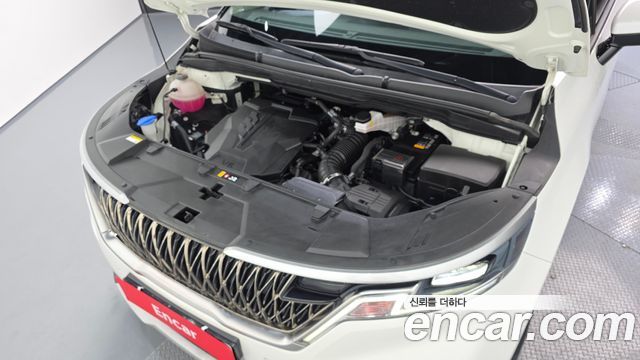 Kia Canival 2023 — photo 6