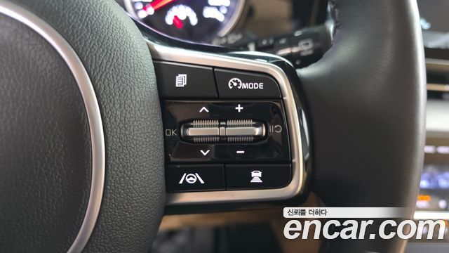 Kia Canival 2023 — photo 26