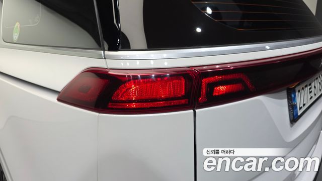 Kia Canival 2023 — photo 9
