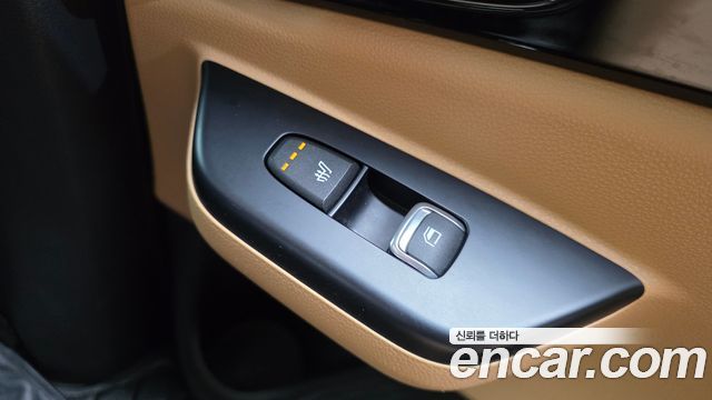 Kia Canival 2023 — photo 34